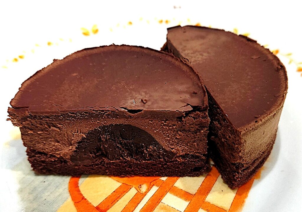 業務スーパー 冷凍 菓子類 ガトーショコラ 断面