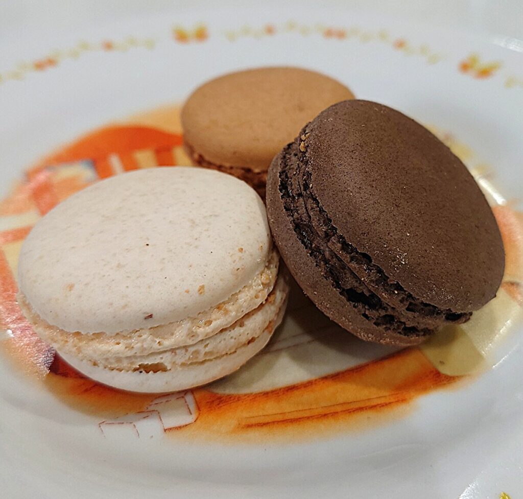 業務スーパー 冷凍 マカロン 中身