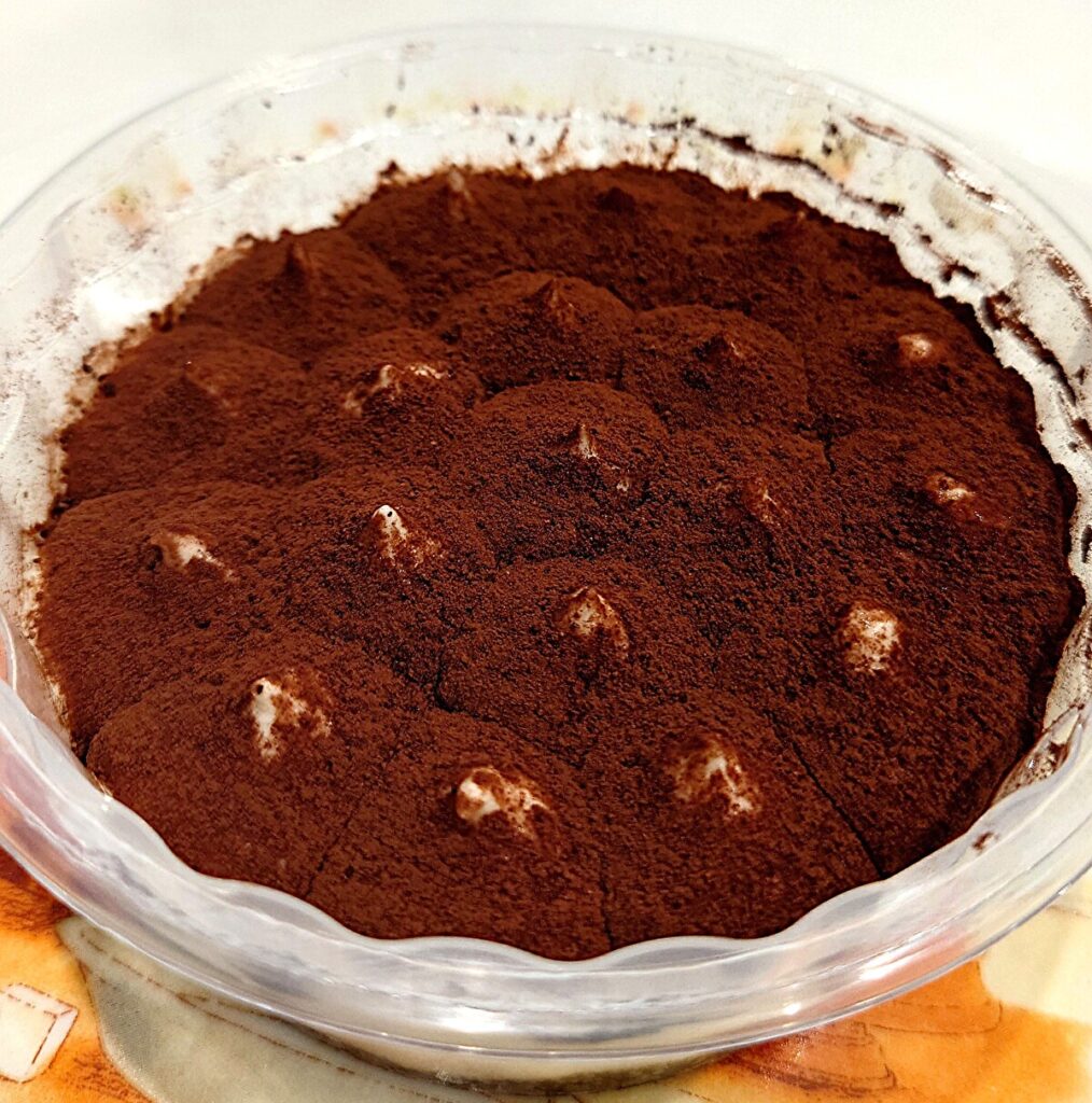 業務スーパー 冷凍 菓子類 ティラミス 開封