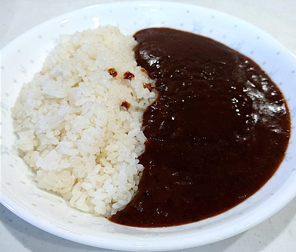 業務スーパー レトルト 大人の大盛りカレー 中辛 料理