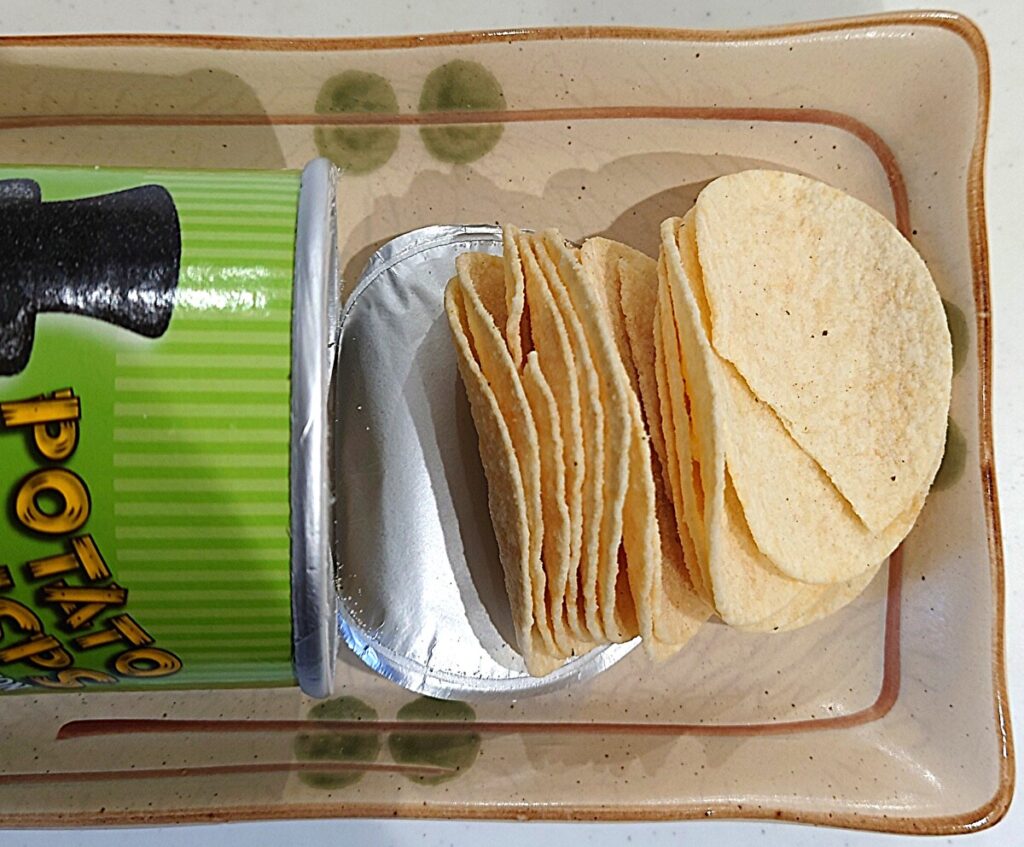 業務スーパー ポテトクリスプ サワークリーム オニオン 中身