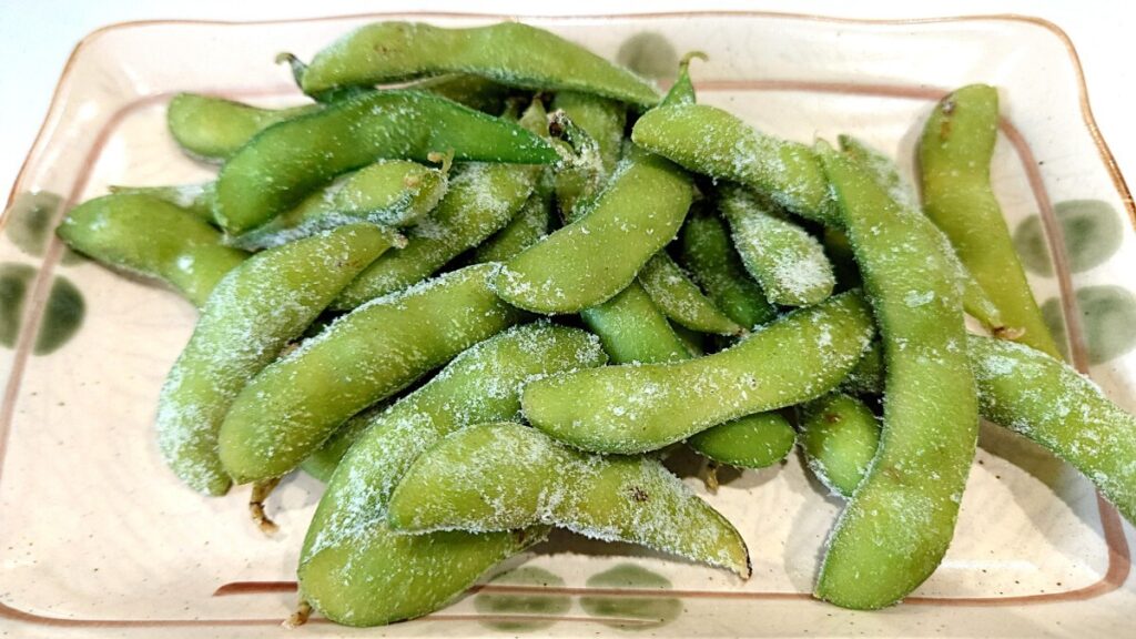 業務スーパー 冷凍 塩味 えだまめ（枝豆） 中身