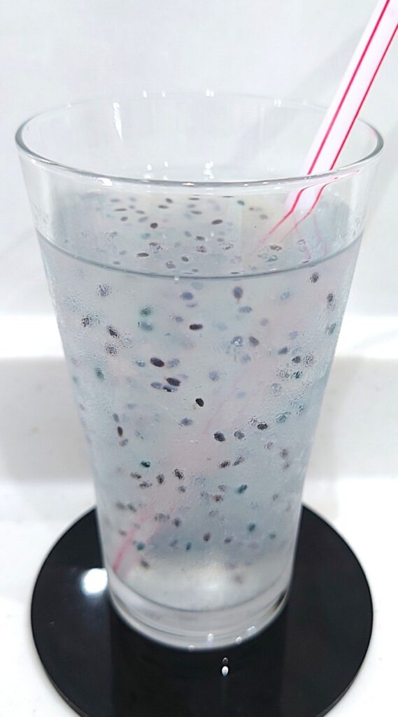 業務スーパー バジルシードドリンク ライチ トロピカル フルーツ ミックス サイダー追加