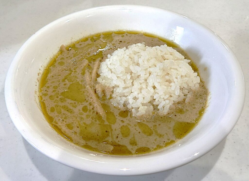 業務スーパー グリーンカレー 缶 そのまま食べる