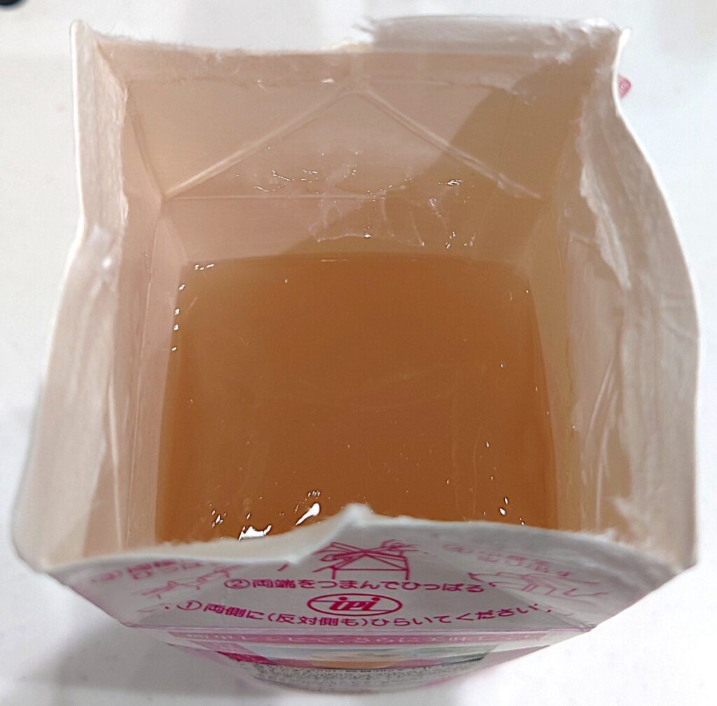 業務スーパー 牛乳パックスイーツ 白桃ゼリー 開封手順4